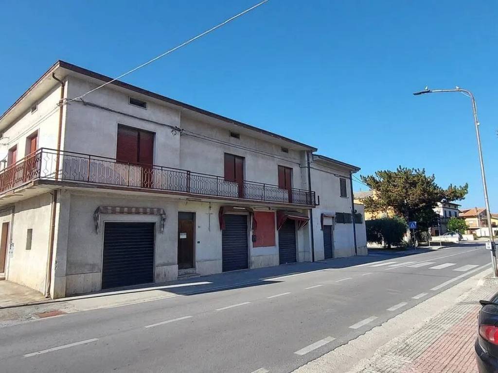 intera palazzina in vendita ad Altino