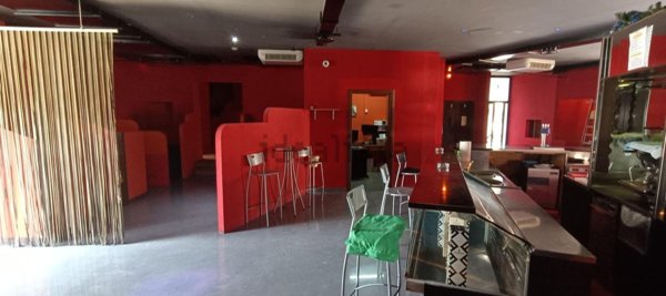 locale commerciale in vendita ad Altino