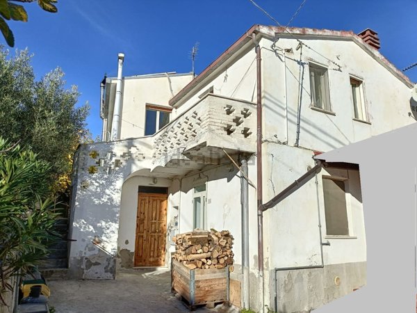 casa indipendente in vendita ad Altino