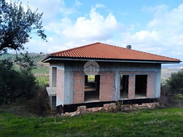 casa indipendente in vendita ad Altino