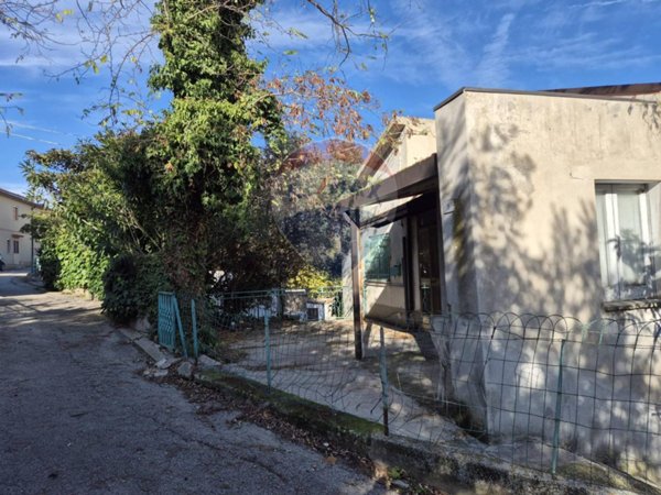 casa indipendente in vendita ad Altino in zona Briccioli