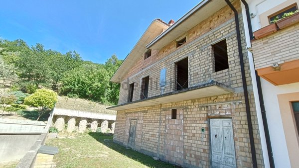 casa indipendente in vendita ad Altino in zona Colli