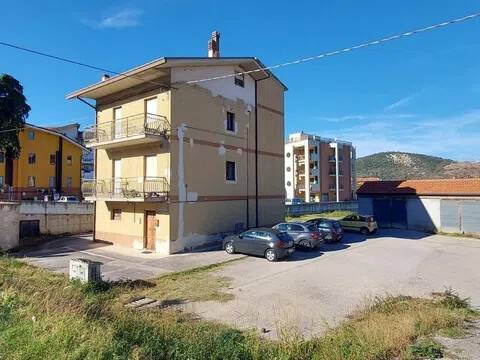 casa indipendente in vendita ad Altino in zona Luzio