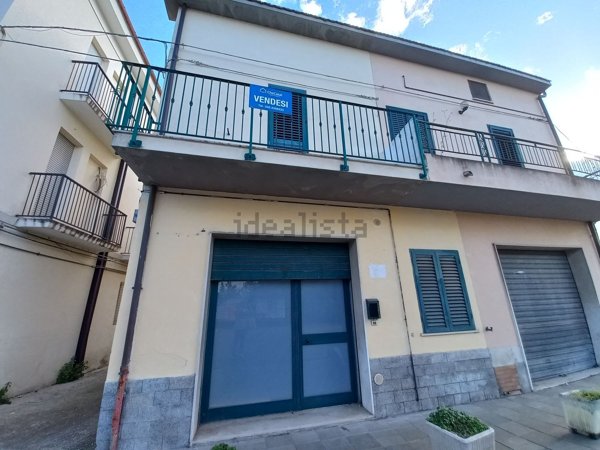 casa indipendente in vendita ad Archi