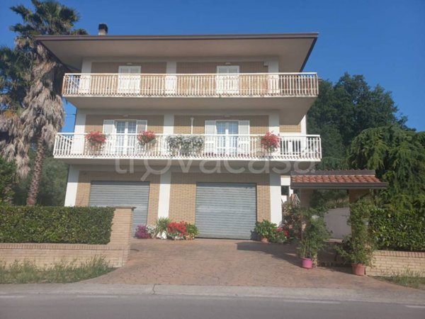 appartamento in vendita ad Archi