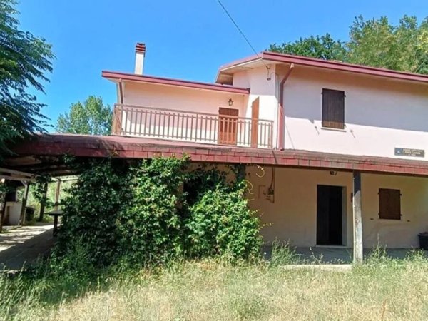 casa indipendente in vendita ad Archi