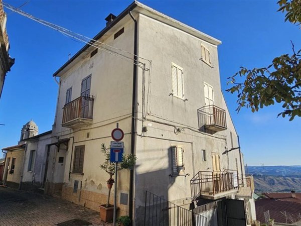 casa indipendente in vendita ad Archi
