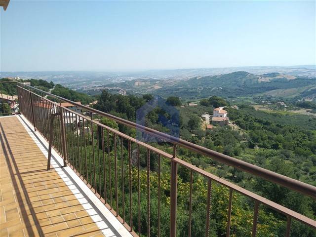 appartamento in vendita ad Archi