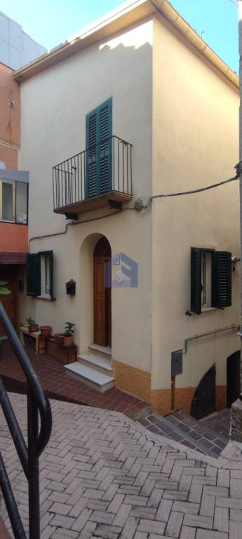 casa indipendente in vendita ad Archi