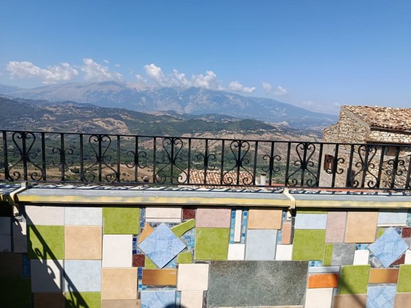 casa indipendente in vendita ad Archi