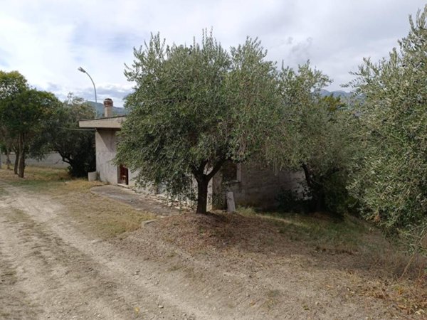 casa indipendente in vendita ad Archi