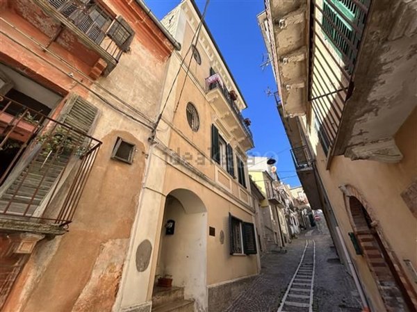 villa in vendita ad Archi