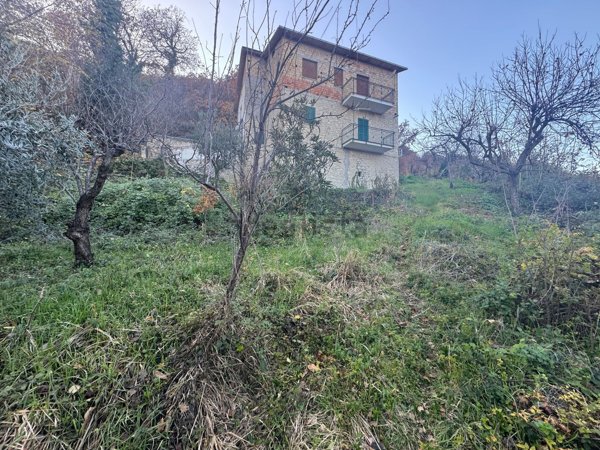 casa indipendente in vendita ad Archi