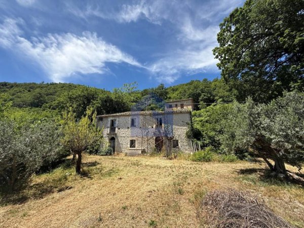 casa indipendente in vendita ad Archi