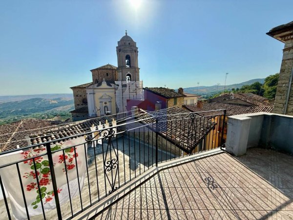 casa indipendente in vendita ad Archi