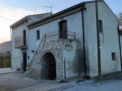 casa indipendente in vendita ad Archi