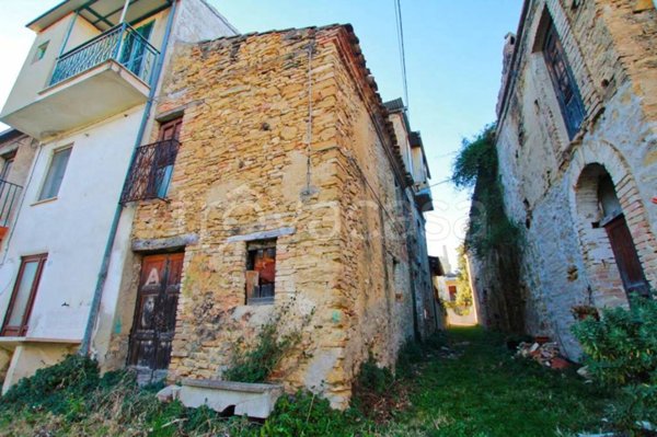 casa indipendente in vendita ad Ari