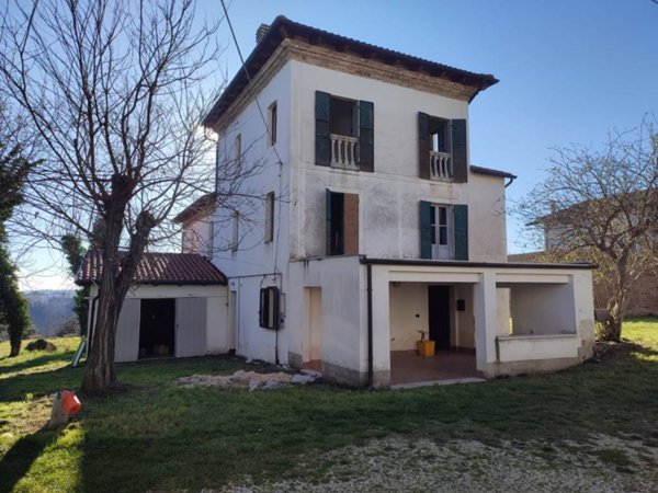 casa indipendente in vendita ad Ari