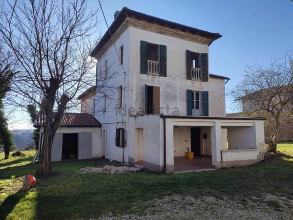 casa indipendente in vendita ad Ari