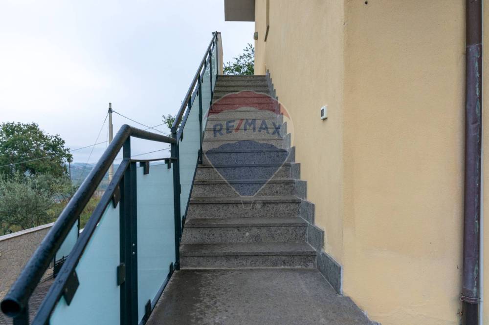 casa indipendente in vendita ad Ari
