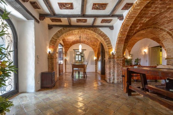 casa indipendente in vendita ad Ari