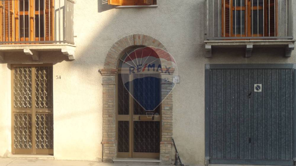 casa indipendente in vendita ad Ari