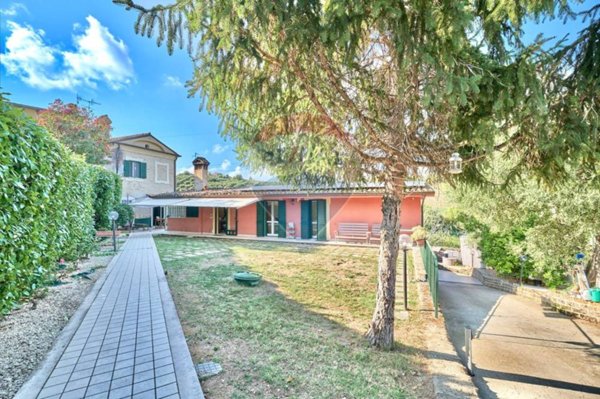 casa indipendente in vendita ad Ari