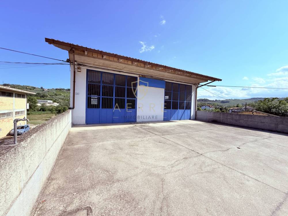 casa indipendente in vendita ad Ari