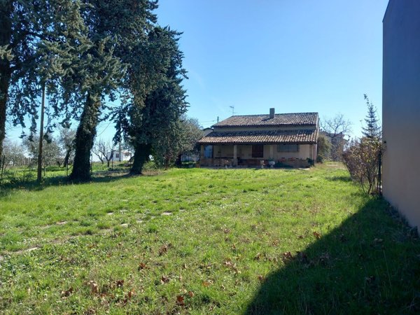 casa indipendente in vendita ad Ari