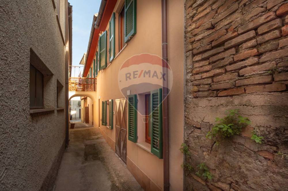 casa indipendente in vendita ad Ari