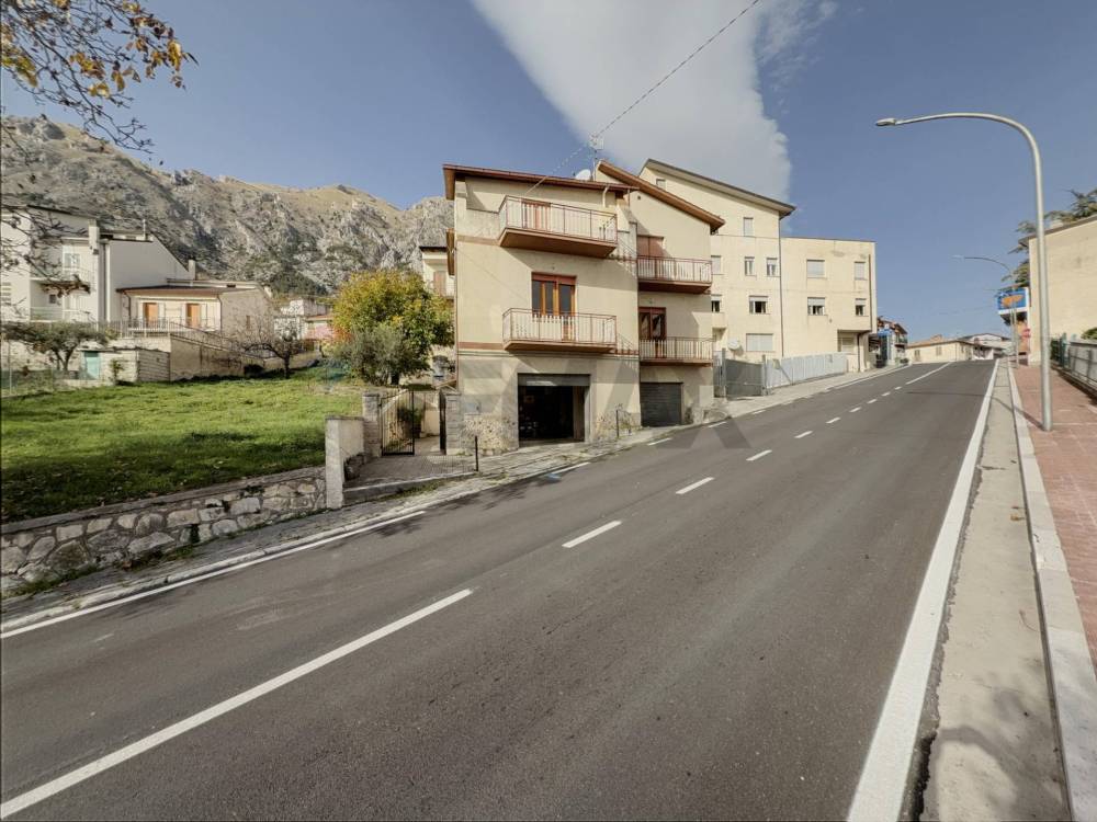 appartamento in vendita ad Ari