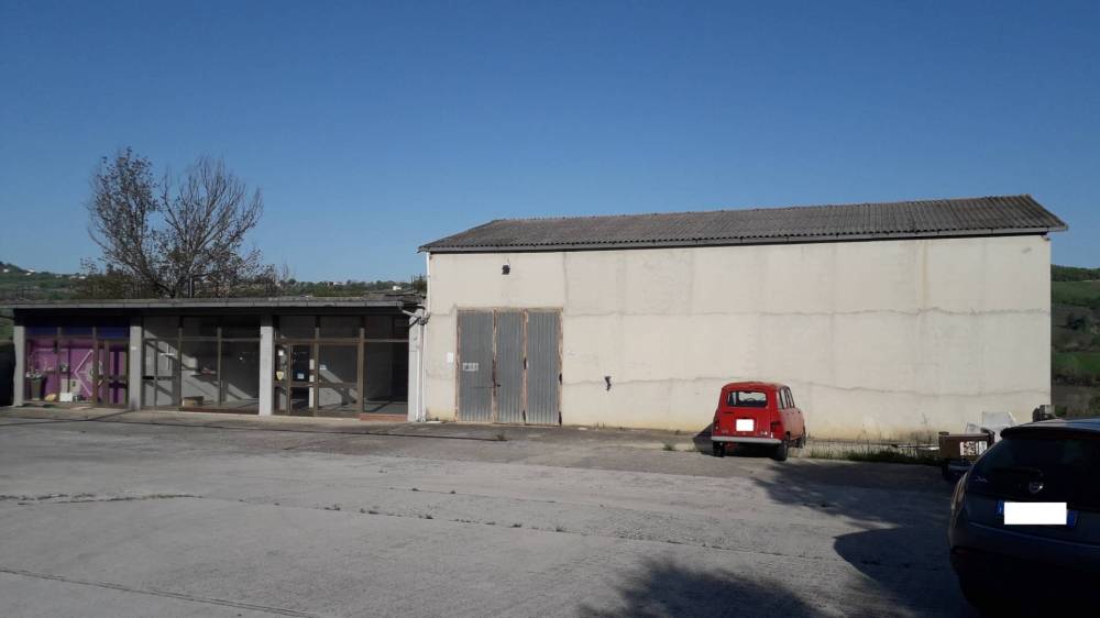 appartamento in vendita ad Ari