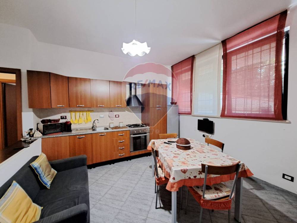 appartamento in vendita ad Ari