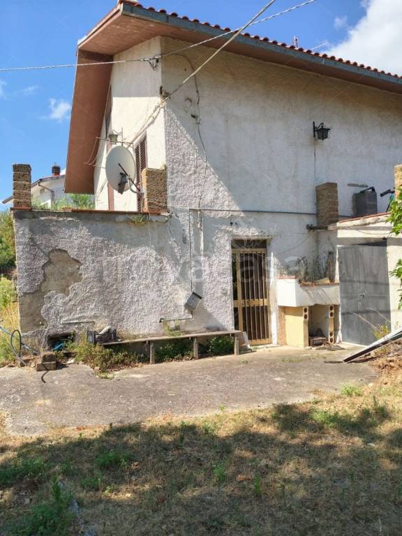 appartamento in vendita ad Ari in zona San Pietro