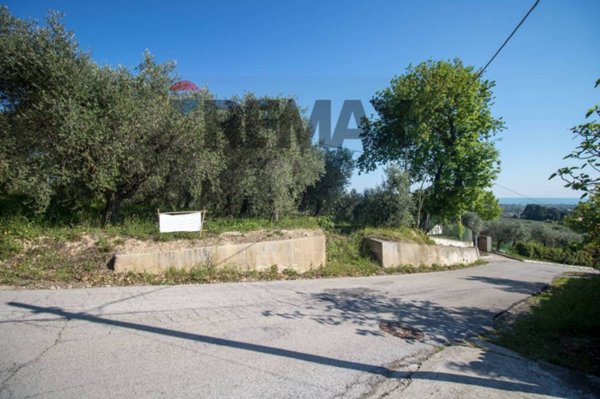villetta a schiera in vendita ad Ari