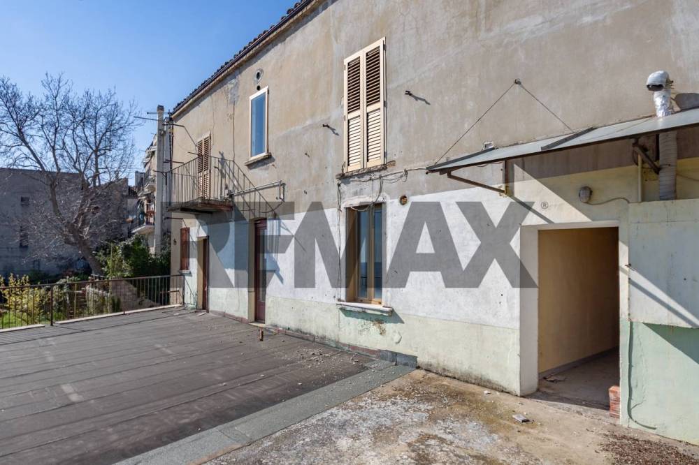 casa indipendente in vendita ad Ari