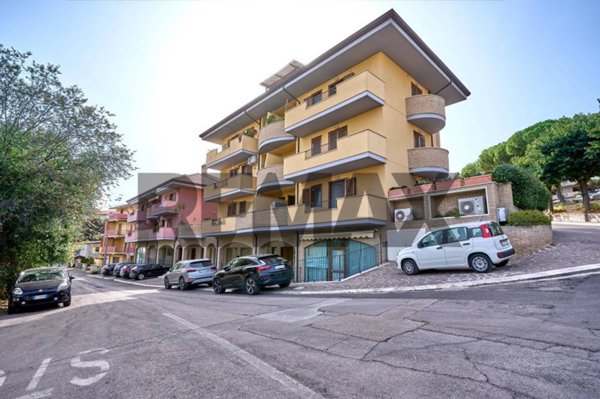 appartamento in vendita ad Ari