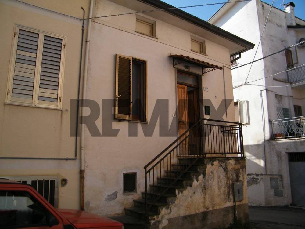 appartamento in vendita ad Ari