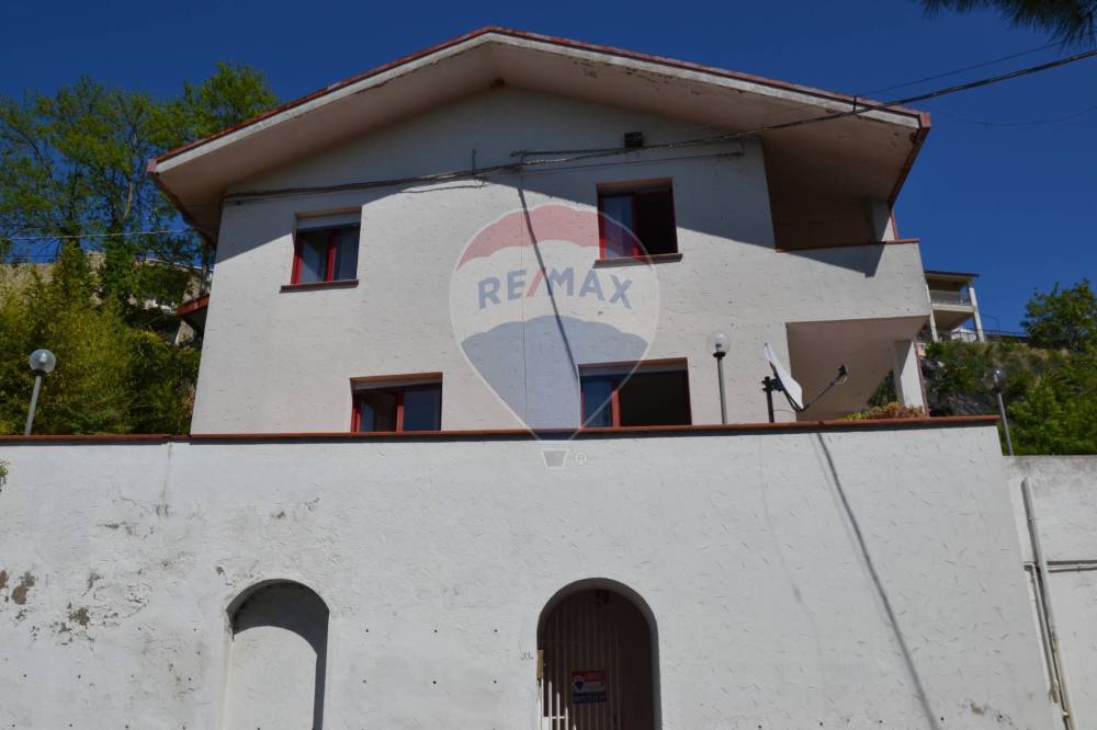 casa indipendente in vendita ad Arielli
