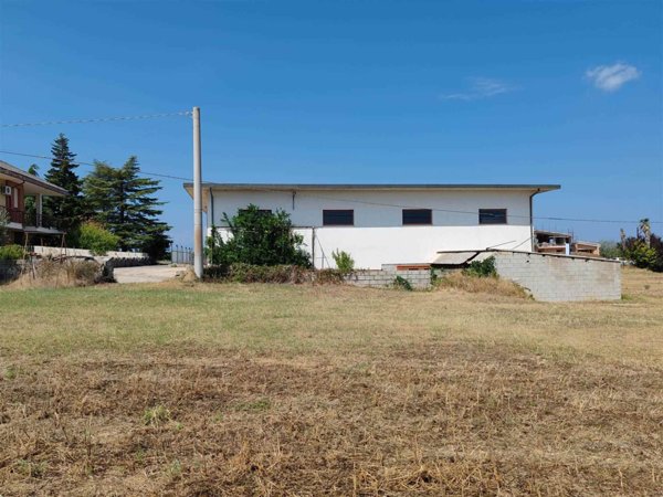 casa semindipendente in vendita ad Arielli