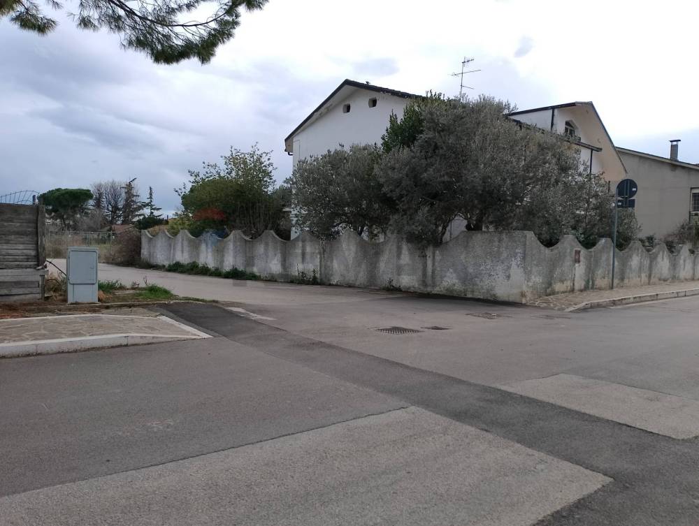 terreno edificabile in vendita ad Arielli