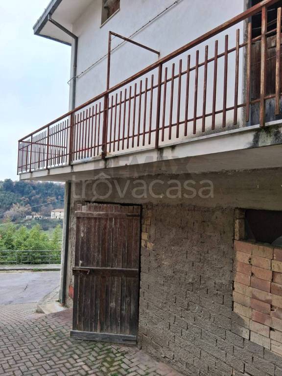 casa indipendente in vendita ad Arielli