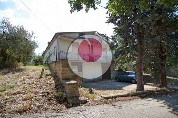 casa indipendente in vendita ad Arielli