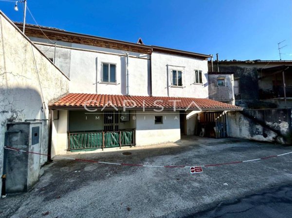 casa indipendente in vendita ad Arielli