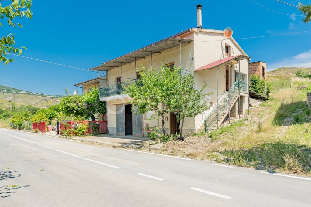 casa indipendente in vendita ad Atessa