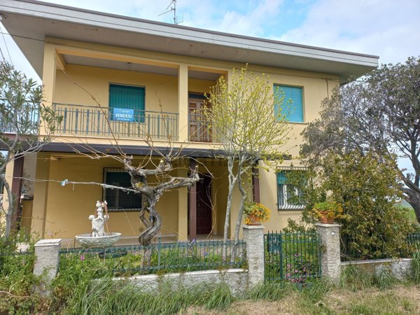 casa indipendente in vendita ad Atessa