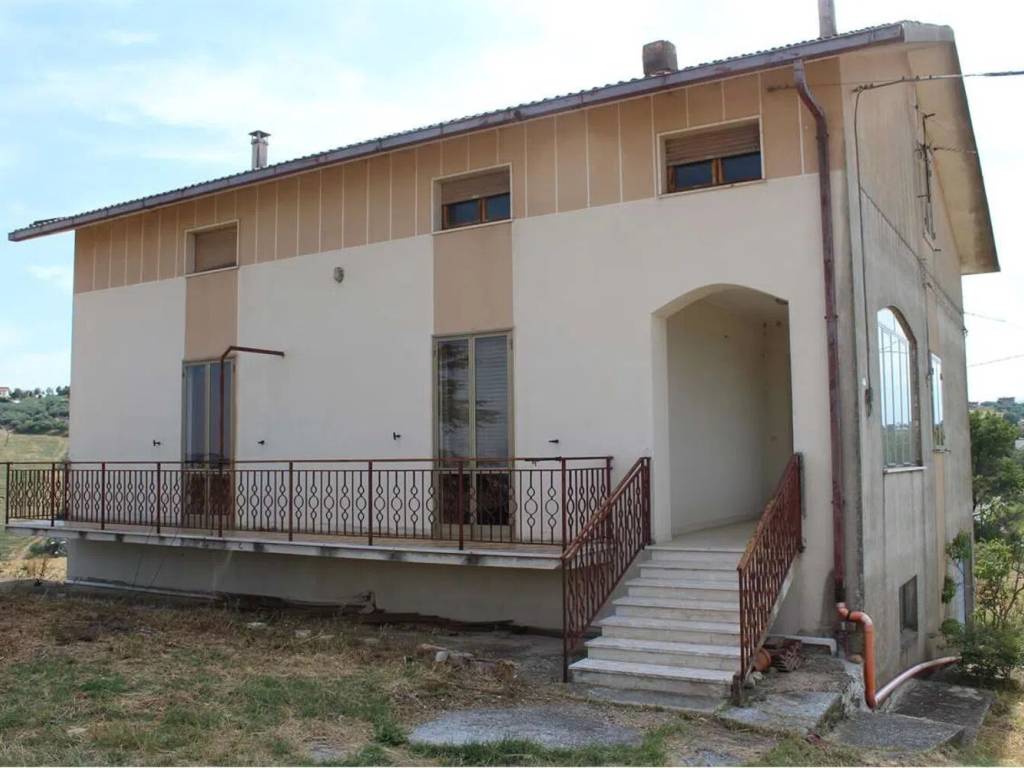 casa indipendente in vendita ad Atessa