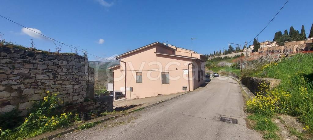 casa indipendente in vendita ad Atessa