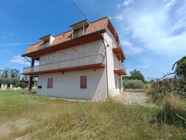 casa indipendente in vendita ad Atessa
