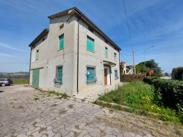 casa indipendente in vendita ad Atessa